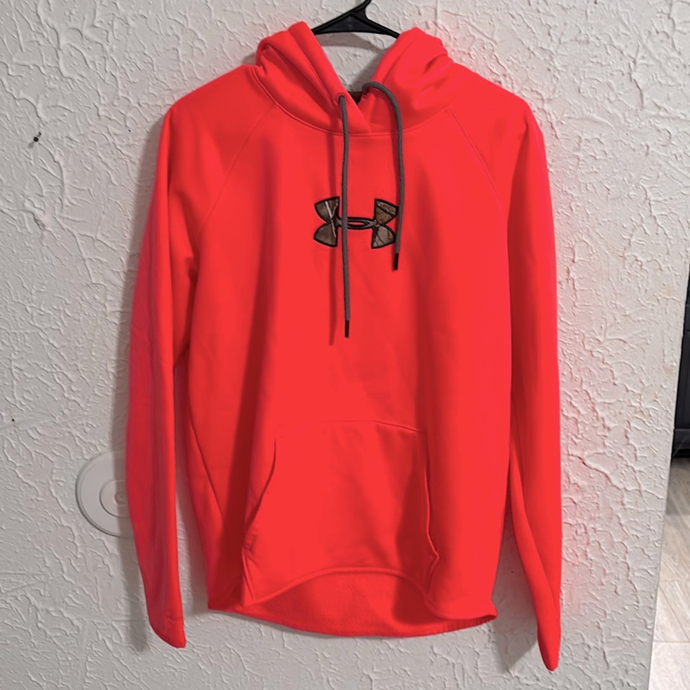Women’s Underamour Camo Large Sweatshirt